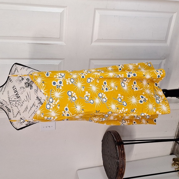 NEW Modcloth On Cloud Nineties Shift Dress Sunglasses Print Yellow Women M - Picture 8 of 11